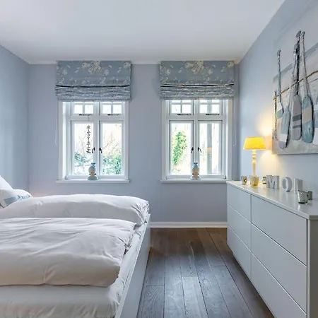 Haus Friedrichsen 02 *